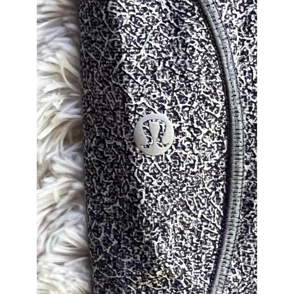 Lululemon Run The Day Crop *23" size 10 - Picture 3 of 5